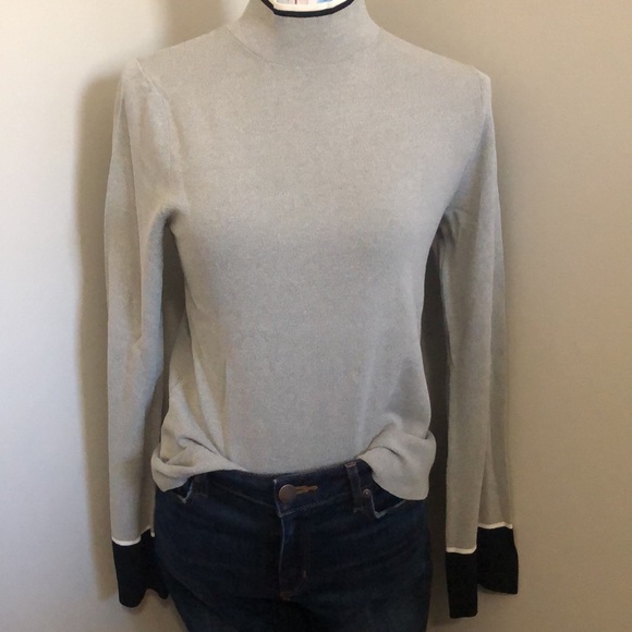 Ann Taylor grey/navy/white sweater/top. NWT - Picture 8 of 8
